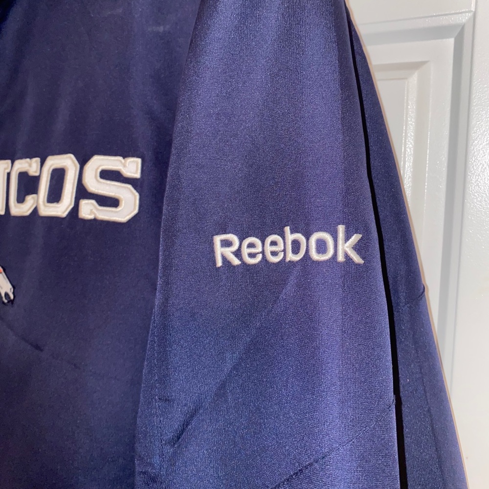 NFL Denver Broncos Windbreaker - Picture 3 of 7